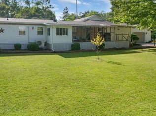 10396 Linwood Rd N, Pavilion, NY 14525