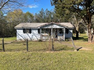 98 Battle Rd, Hurtsboro, AL 36860