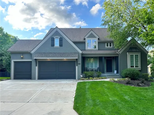 13244 Falmouth St, Leawood, KS 66209