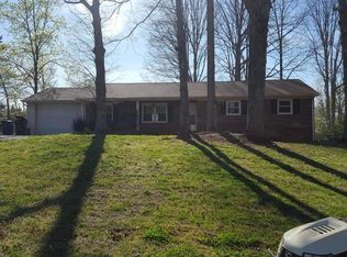 6420 Bannockburn Rd, Rural Hall, NC 27045