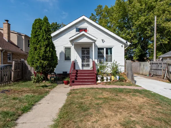 1712 Dodge Ave, Waukegan, IL 60085