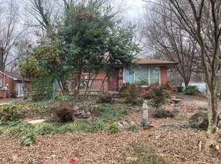 305 Shannon Dr, Greensboro, NC 27405