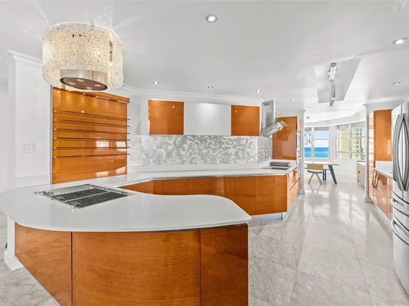 1754 Calle McLeary APT 1101, San Juan, PR 00911