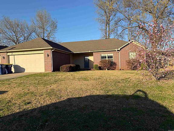 3rd image of 23 Trinity Dr
