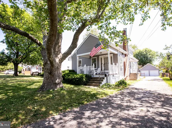 81 Saybrook Ave, Hamilton, NJ 08619