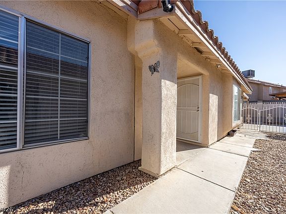 4th image of 2681 Prairie Dunes Dr
