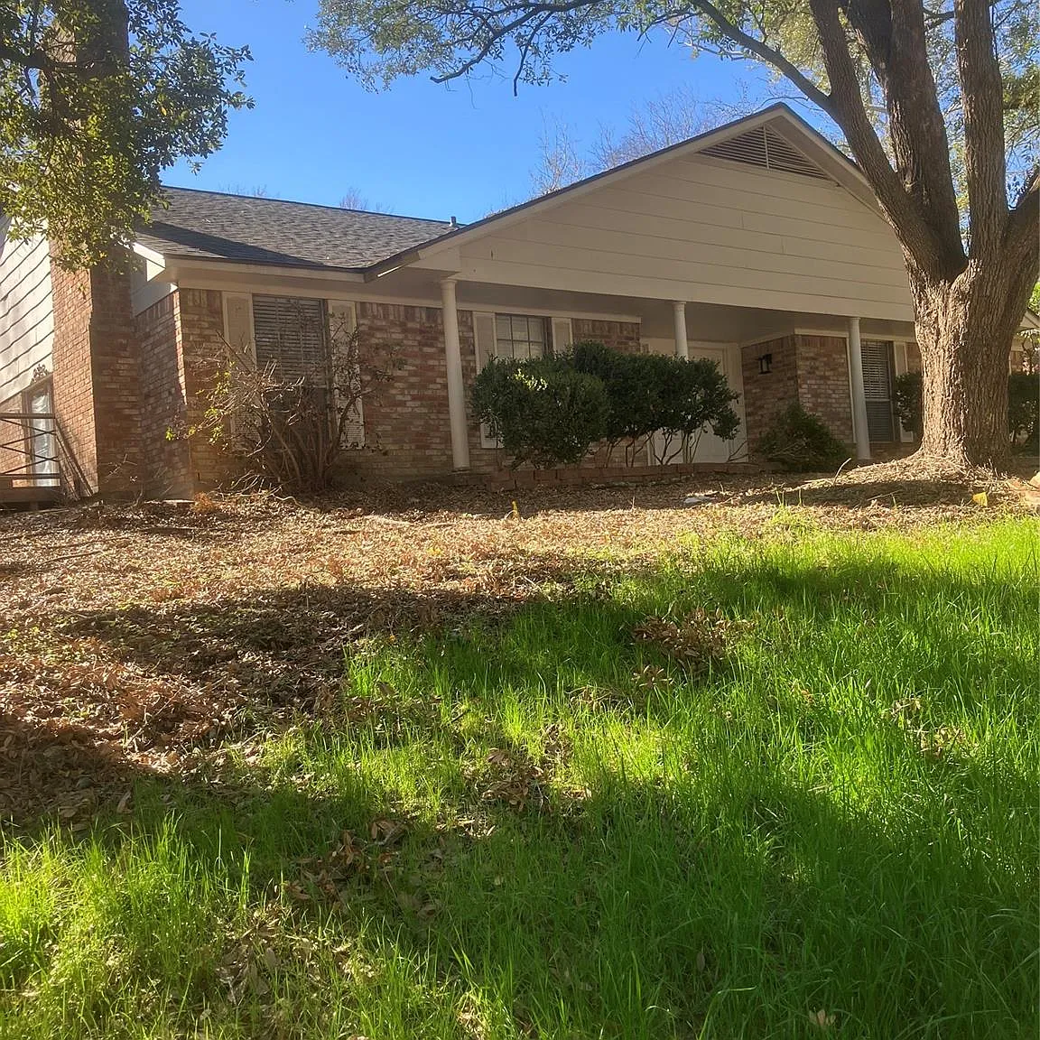 2 bed, 2.0 bath, 1367 sqft, $1,300 — Photo 1