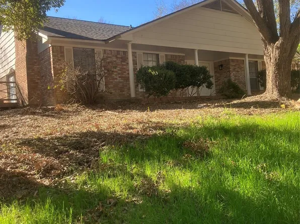 2525B Robinson Way, Huntsville, TX 77340