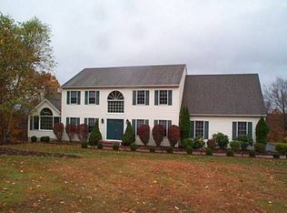 7 Hillcrest Dr, New Milford, CT 06776