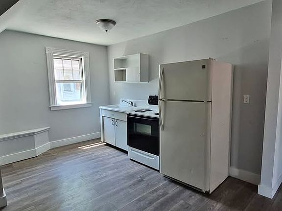 2nd image of 177 Sisson Ave #3