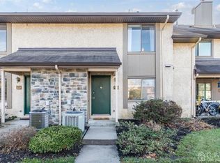 133 Hampshire Dr, Plainsboro, NJ