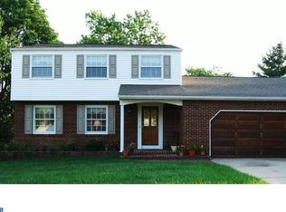 16 Sherwick Ct, Sicklerville, NJ 08081