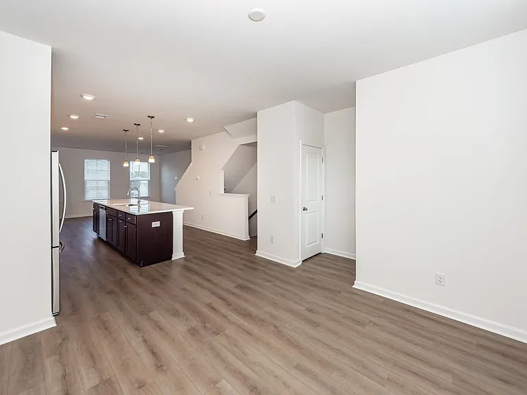 4633 Forest Hills Dr #1303 — Photo 23