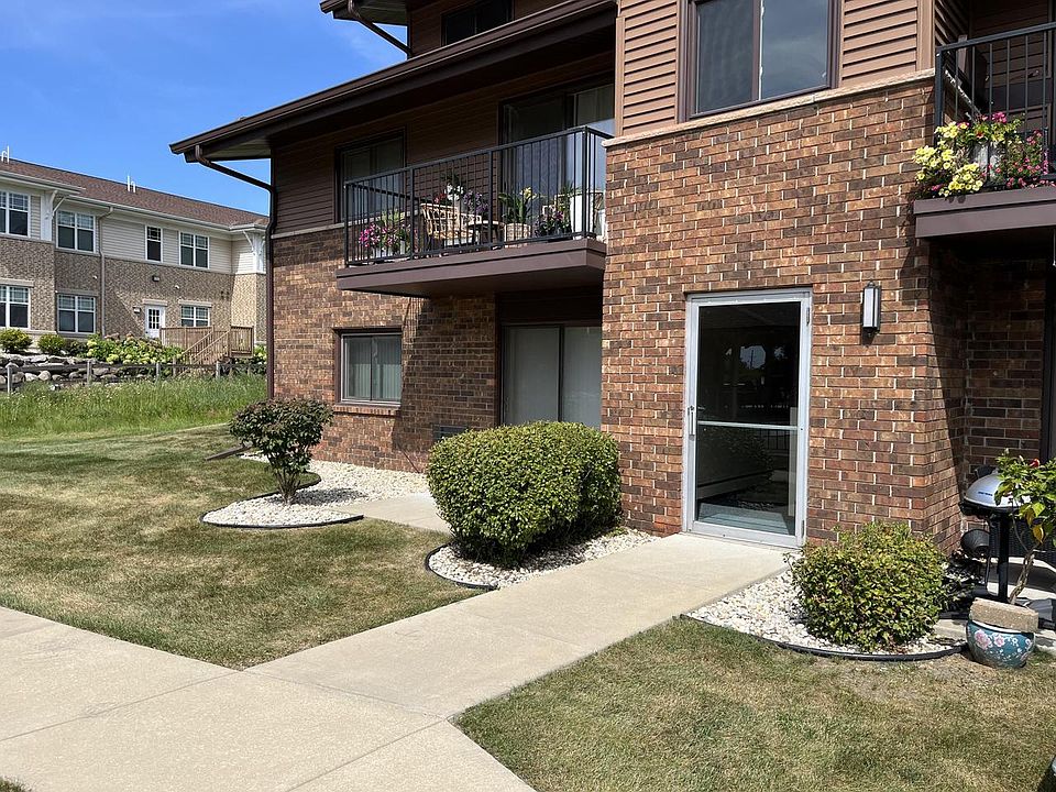 1st image of 8560 West Waterford AVENUE #3