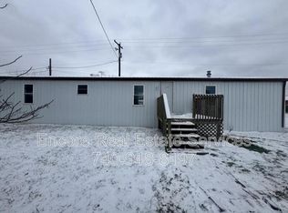 114 N Washington St, Utica, OH 43080
