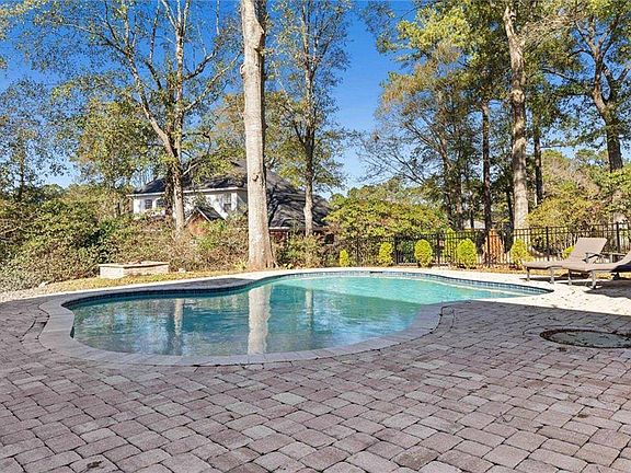 5th image of 30643 Middlecreek Cir
