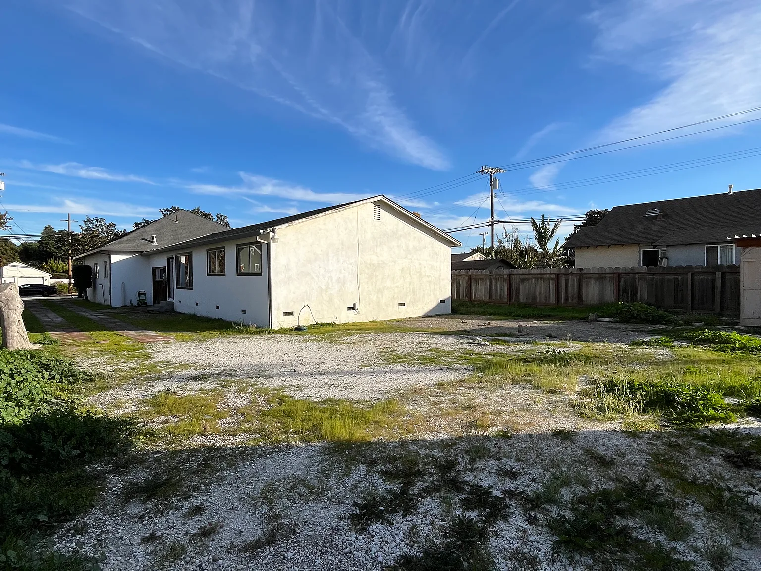 4 bed, 1372 sqft, $3,900 — Photo 3
