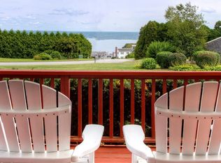 34 Caiger Ln, Portsmouth, RI 02871