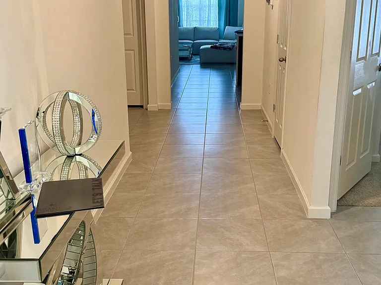 1405 Pace Dr NW — Photo 3