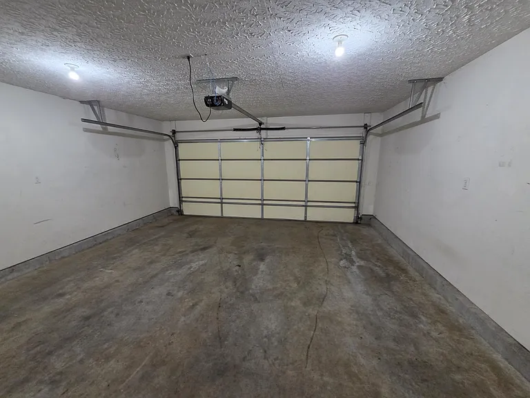 141 McConnells Trce — Photo 12