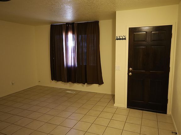 4th image of 451 Vista Dr SW