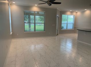 465 Walnut Dr, Saint Johns, FL 32259
