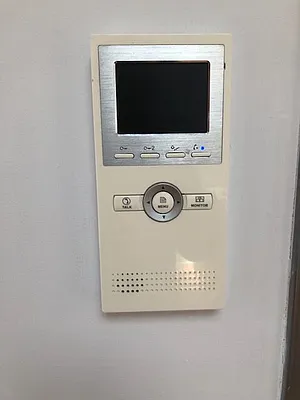 Rented by Alexander Bilu, LREB | media 18