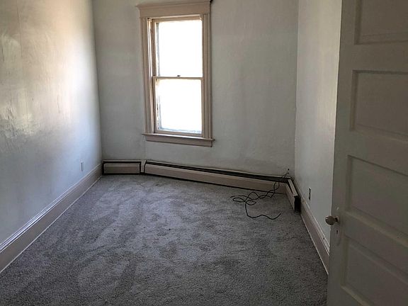 5th image of 19 Grote St APT 2