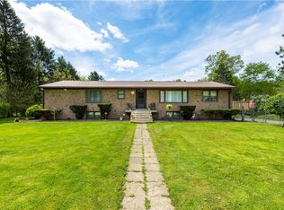 16 Beechwood Cir, Wappingers Falls, NY 12590