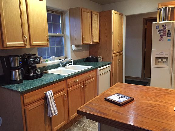 4th image of 706 Quassia St