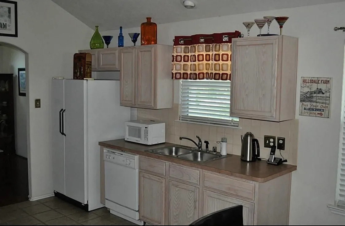 3 bed, 1537 sqft, $1,950 — Photo 4