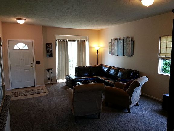 3rd image of 1701 Walnut Creek Dr
