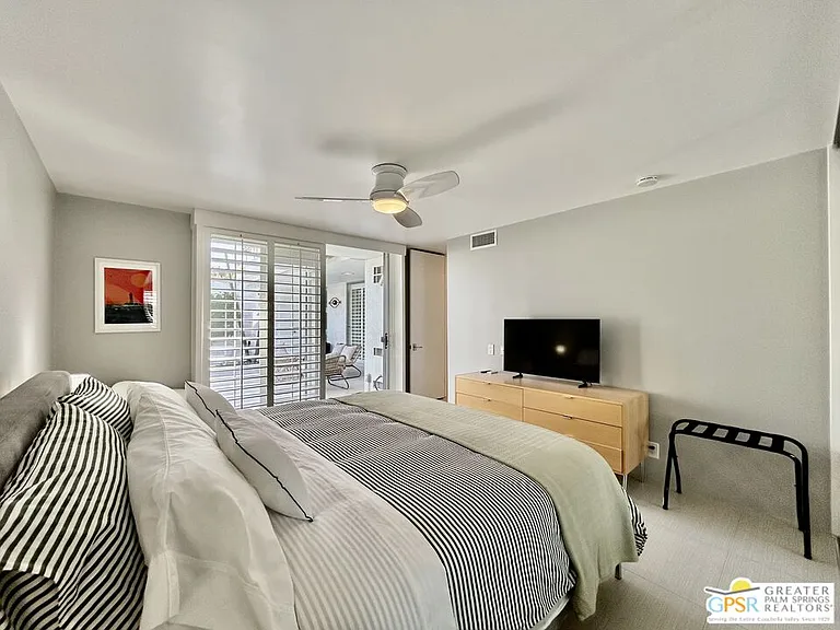 306 Desert Lakes Dr — Photo 20