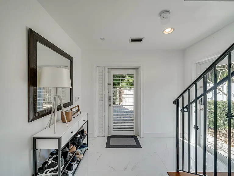 1112 NE 17th Way #1112 — Photo 4