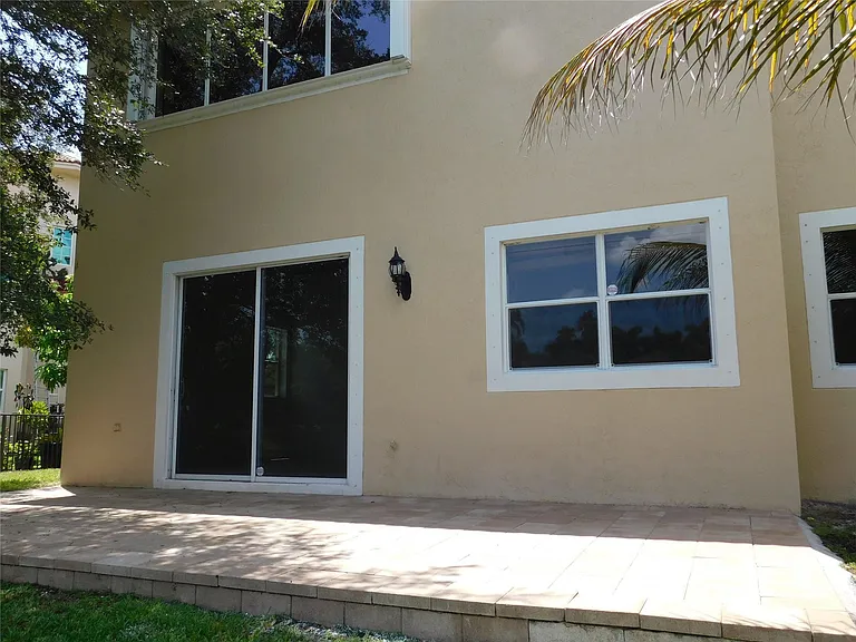 11751 NW 1st St — Photo 44