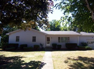 54 Lisa Ter, Portsmouth, RI 02871