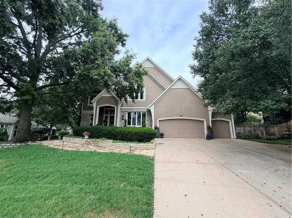 8512 W 139th St, Overland Park, KS 66223