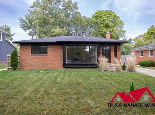1611 Hazel St, Birmingham, MI 48009