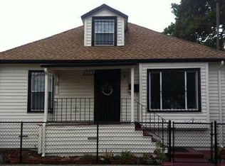 3047 Tremont St, Berkeley, CA 94703