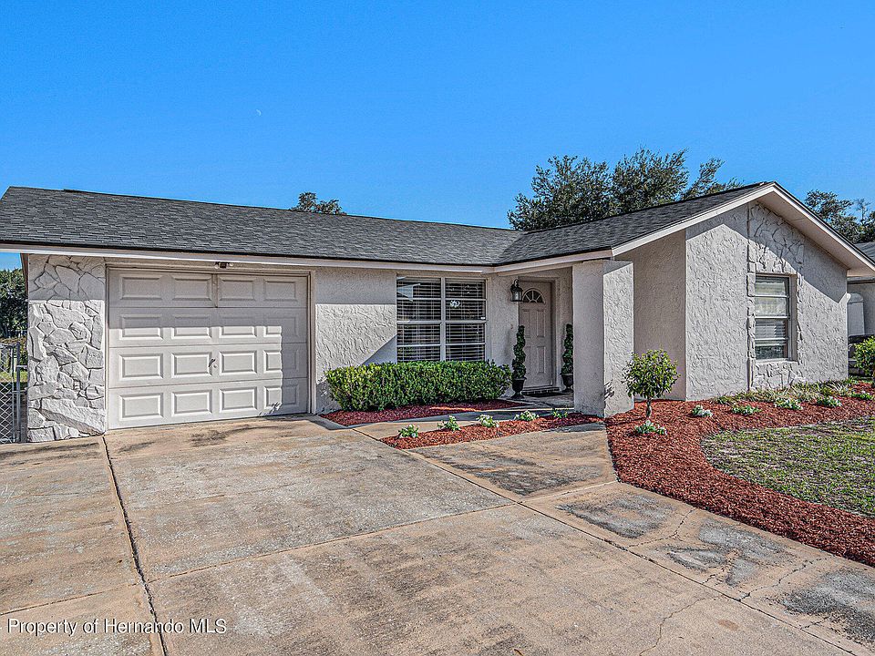 4304 Crestwood Blvd, New Port Richey, FL 34653 | Zillow