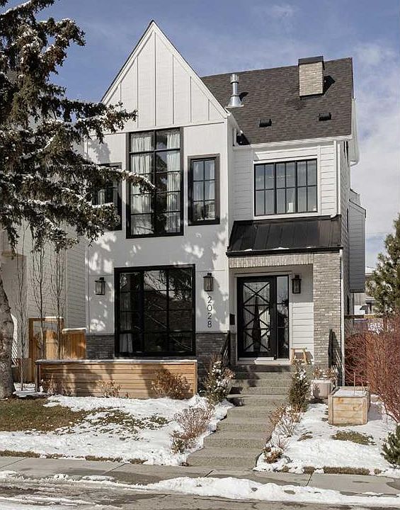 1st image of 2028 S 41st Ave SW