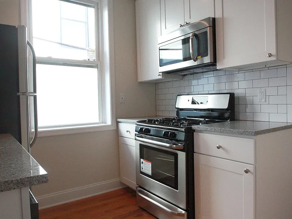 Brand New Kitchen - Stainless Appliances