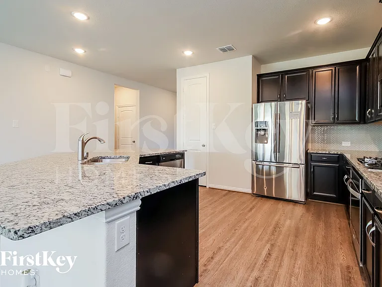 24323 Huntcliff Dr — Photo 5