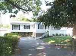 27051 W Huron River Dr, Flat Rock, MI 48134