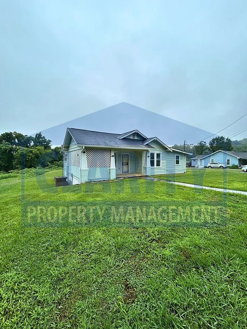 1/2 Off 1st Month's Rent — Photo 2