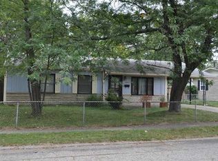 8206 E Barry Rd, Indianapolis, IN 46219