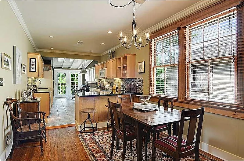 4 bed, 2200 sqft, $5,000 — Photo 4
