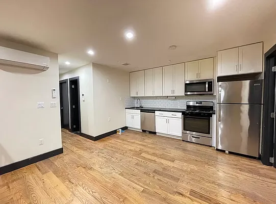 Rented by Hagstrom Management Inc | media 1