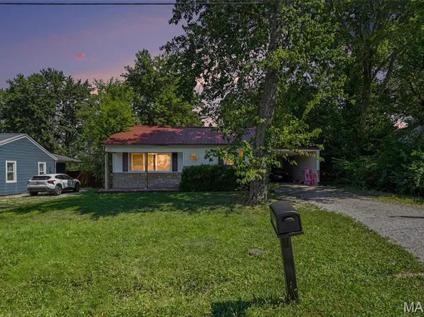 930 York Rd, Mount Vernon, IL 62864
