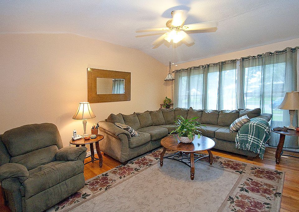 1st image of 15243 Kennebec St